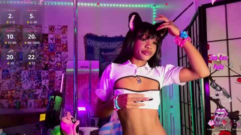 Fae and Cheta online show from May 20, 10:21 am