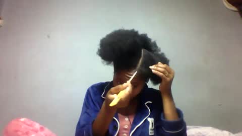 faiqua95 online show from April 21, 2:51 am