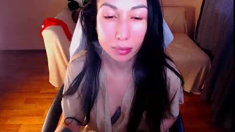 Elli  online show from March 20, 2:33 pm