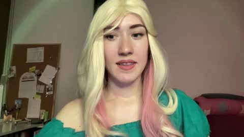 fairy_face online show from March 11, 6:19 pm