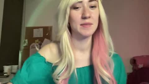 fairy_face online show from March 12, 7:17 pm