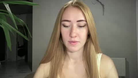 fairy_face online show from September 20, 6:42 pm