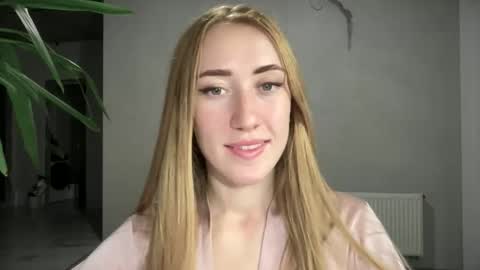 fairy_face online show from September 24, 7:39 pm