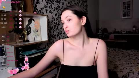 Fairy m00n  online show from February 17, 7:09 pm