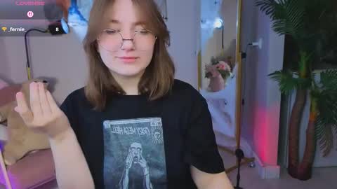 Snapshot of fairy_tara chatting on October 24, 5:48 am Tara online show from October 24, 5:48 am