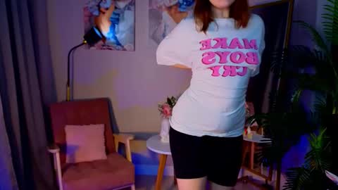 Snapshot of fairy_tara chatting on November 15, 9:21 pm Tara online show from November 15, 9:21 pm