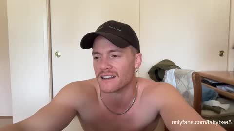 Travis online show from October 30, 7:36 pm