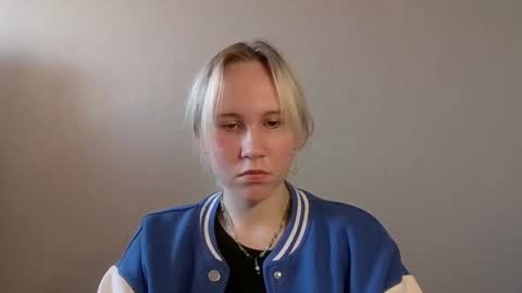 Snapshot of fairyfeller_ chatting on October 24, 7:38 am fairyfeller_ online show from October 24, 7:38 am