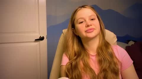 Snapshot of fairyilona chatting on October 20, 7:20 am Ilona online show from October 20, 7:20 am