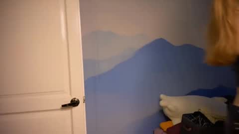 Snapshot of fairyilona chatting on November 5, 7:30 am Ilona online show from November 5, 7:30 am