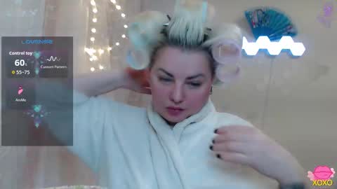 Snapshot of fairyjewell chatting on November 26, 10:05 am Jewell online show from November 26, 10:05 am