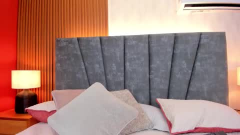  Leila.... online show from November 7, 1:00 pm