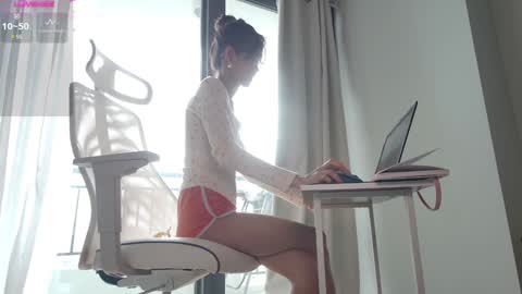 Snapshot of fallen_virtue chatting on February 4, 4:26 am Miya online show from February 4, 4:26 am