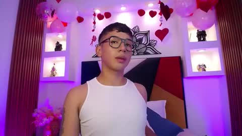 Snapshot of fancy_vixen chatting on February 11, 12:32 pm FANCY online show from February 11, 12:32 pm