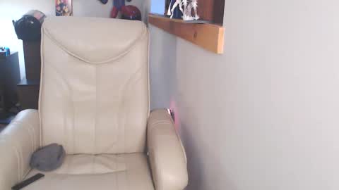 Fan Friction online show from February 6, 7:17 pm