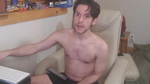 Fan Friction online show from April 5, 12:52 am