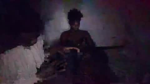 Snapshot of fangon2 chatting on October 18, 3:46 pm KEITH ELISA online show from October 18, 3:46 pm