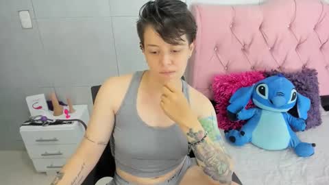 FANNY online show from December 19, 1:34 am