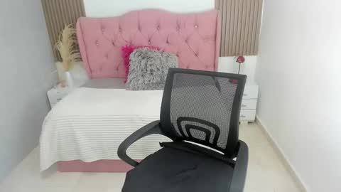 FANNY online show from February 11, 12:26 am