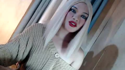 DANIELLA - DONT FORGET TO GIVE ME A THUMBSU UP online show from June 26, 8:35 pm
