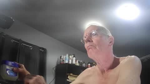 fantasyresort online show from March 18, 3:09 am