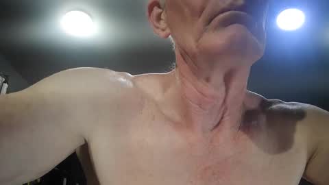 fantasyresort online show from March 28, 3:17 am