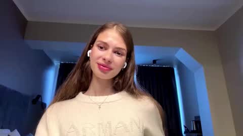 Snapshot of farahgramm chatting on October 24, 7:16 am Luna online show from October 24, 7:16 am
