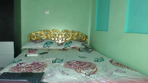 Snapshot of farfalina_hot chatting on May 4, 2:18 am farfalina online show from May 4, 2:18 am