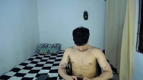 Snapshot of farid_24 chatting on February 18, 12:50 am farid_24 online show from February 18, 12:50 am