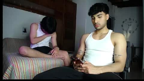 Snapshot of farid_24 chatting on May 31, 2:31 am farid_24 online show from May 31, 2:31 am