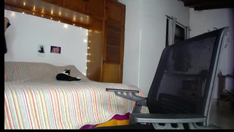 Snapshot of farid_24 chatting on June 3, 2:36 am farid_24 online show from June 3, 2:36 am