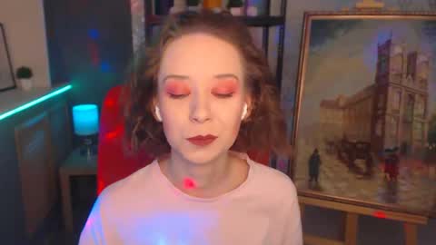 Fascinating   Eyes online show from December 3, 1:43 pm