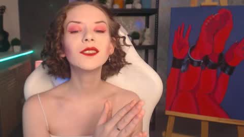 Fascinating   Eyes online show from October 9, 6:28 pm