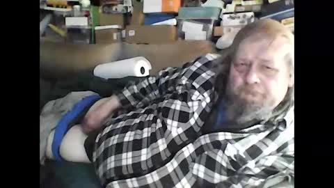 Snapshot of fasteddysex chatting on December 24, 7:06 am HoneyCumJuice4U online show from December 24, 7:06 am
