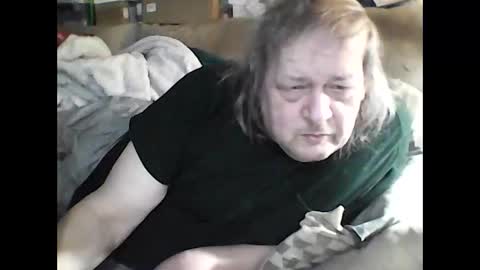 Snapshot of fasteddysex chatting on February 27, 10:04 am HoneyCumJuice4U online show from February 27, 10:04 am