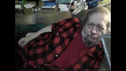 Snapshot of fasteddysex chatting on October 11, 5:39 am HoneyCumJuice4U online show from October 11, 5:39 am
