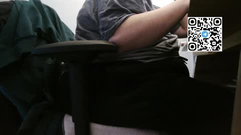 Snapshot of fat_bubble chatting on April 19, 5:01 pm Fat Bernd online show from April 19, 5:01 pm