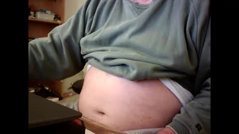 Snapshot of fatbellyitalian chatting on December 24, 11:28 am fatbellyitalian online show from December 24, 11:28 am