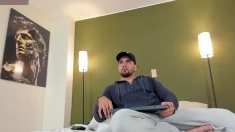 M A T  T E O online show from April 17, 6:44 pm