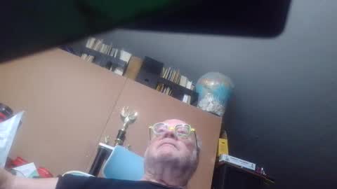 Fred. online show from April 6, 4:46 am