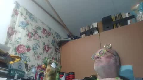 Fred. online show from May 15, 11:23 pm