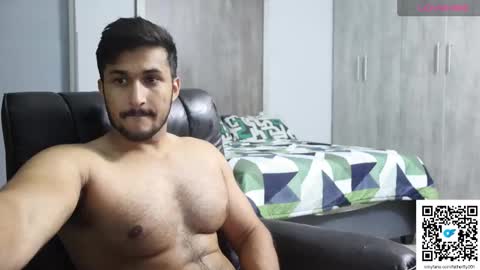 fatherfly001 online show from January 15, 11:52 pm