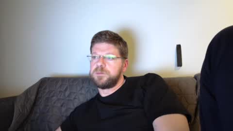 Snapshot of fattenmenow chatting on December 2, 10:23 pm fattenmenow online show from December 2, 10:23 pm