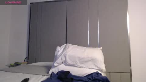 FAUSTO online show from December 12, 7:08 am