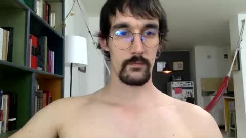 Snapshot of fazzbinderx chatting on October 22, 9:36 pm fazzbinder online show from October 22, 9:36 pm