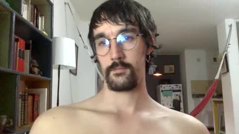 Snapshot of fazzbinderx chatting on November 21, 4:00 am fazzbinder online show from November 21, 4:00 am