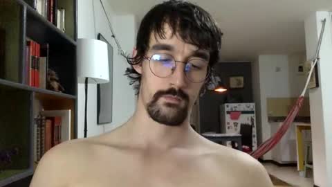 Snapshot of fazzbinderx chatting on December 3, 3:47 am fazzbinder online show from December 3, 3:47 am