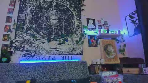 Diva online show from December 4, 1:48 am