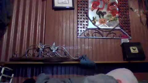 Snapshot of feelgoodnu chatting on October 21, 9:10 am PullouProblems online show from October 21, 9:10 am