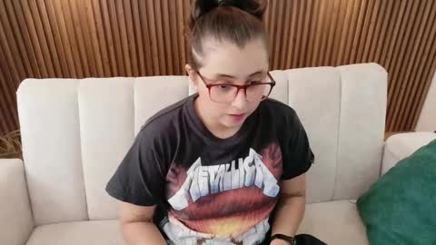 Feelena online show from January 14, 3:28 pm